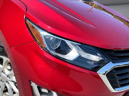 Used 2018 Chevrolet Equinox LT w/ Sun & Infotainment Package AWD/4WD image 32