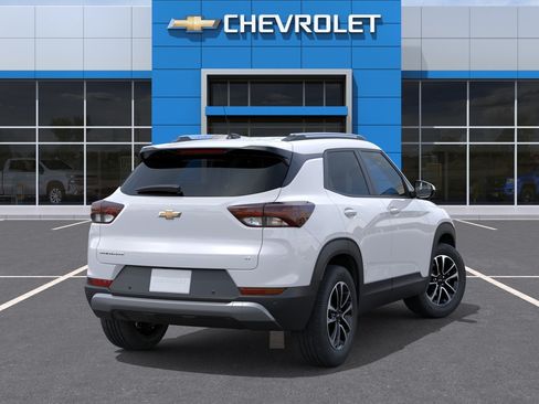 New 2026 Chevrolet TrailBlazer LT w/ Convenience Package FWD image 4