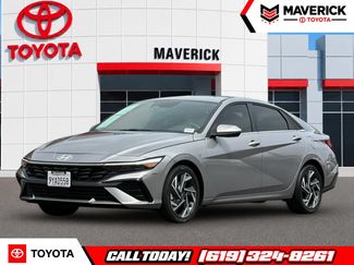 Used 2025 Hyundai Elantra Limited FWD video 1