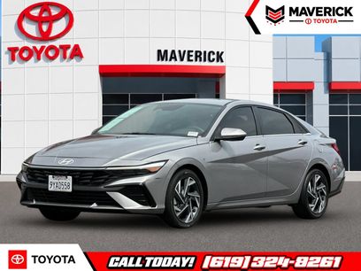 Used 2025 Hyundai Elantra Limited