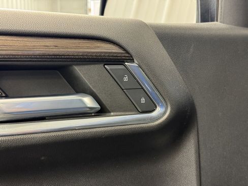 Used 2022 Chevrolet Silverado 1500 LT Trail Boss w/ LT Trail Boss Premium Package image 10