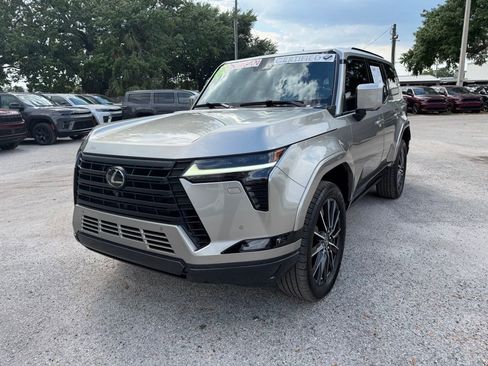 Used 2024 Lexus GX 550 w/ Cold Area Package image 2