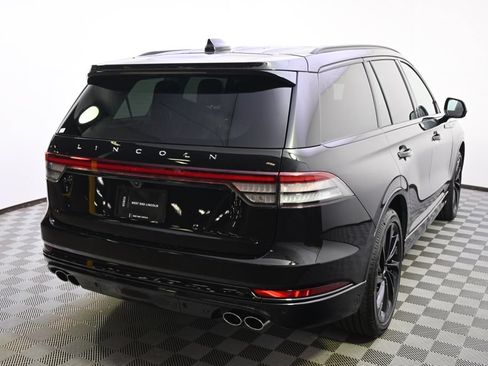 New 2026 Lincoln Aviator Reserve w/ Jet Appearance Package AWD/4WD image 6
