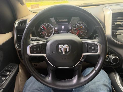 Used 2019 RAM 1500 Big Horn AWD/4WD image 12