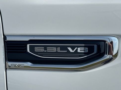 Used 2023 GMC Sierra 1500 SLT w/ SLT Premium Package image 12