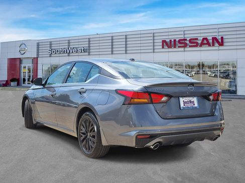 New 2026 Nissan Altima 2.5 SV FWD image 8