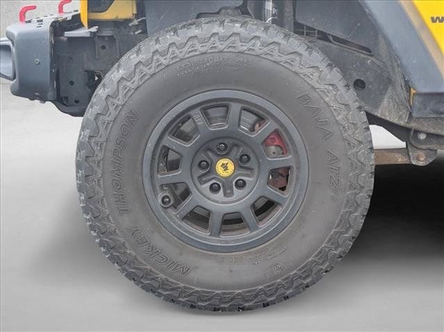 Used 2015 Jeep Wrangler Unlimited Rubicon AWD/4WD image 9