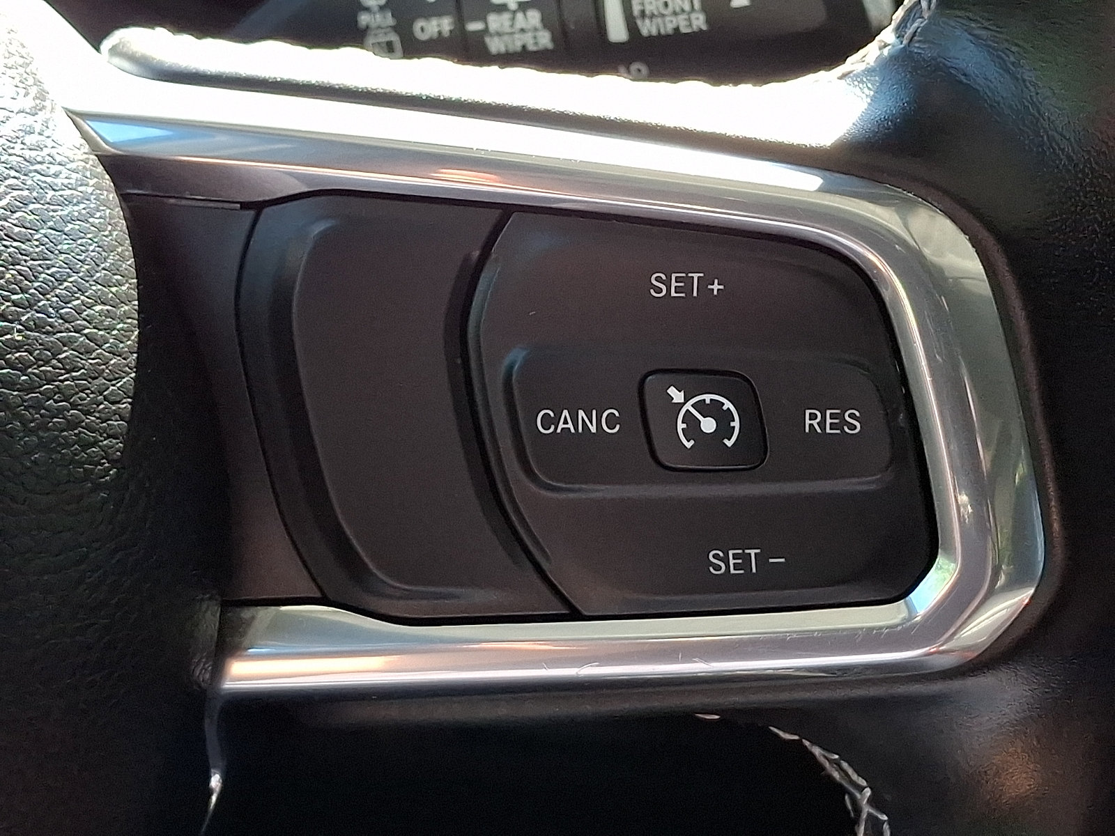 Used 2022 Jeep Wrangler Unlimited Sahara w/ Cold Weather Group AWD/4WD image 23