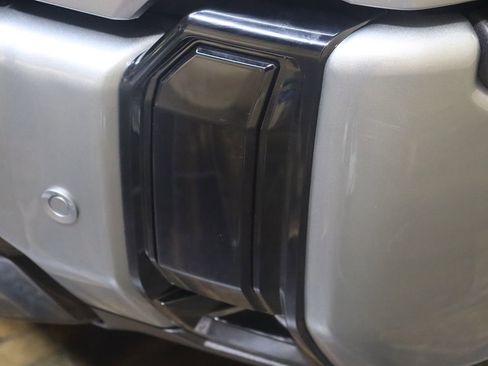 Used 2025 GMC Sierra 2500 AT4 image 18