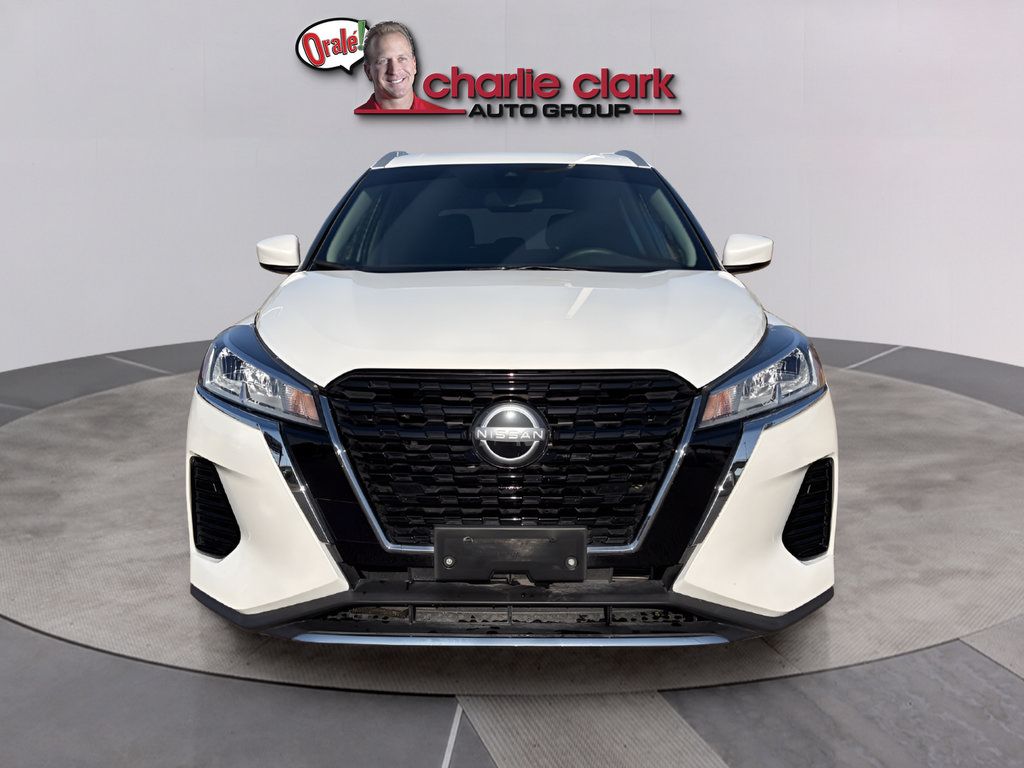 Used 2023 Nissan Kicks SV FWD image 8