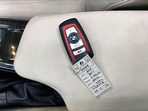 Used 2018 BMW 330i xDrive Sedan w/ Premium Package image 36
