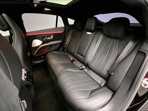 Certified 2023 Mercedes-Benz EQS 580 4MATIC Sedan image 17