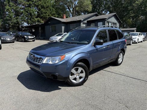 Used 2012 Subaru Forester 2.5X w/ Alloy Wheel Pkg AWD/4WD image 1