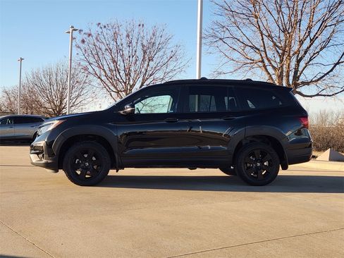 Certified 2022 Honda Pilot TrailSport image 4