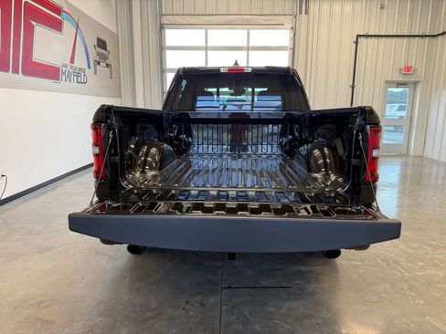New 2026 RAM 1500 Express AWD/4WD image 16