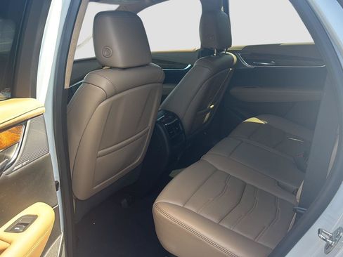 Used 2022 Cadillac XT5 Premium Luxury w/ Platinum Package FWD image 22