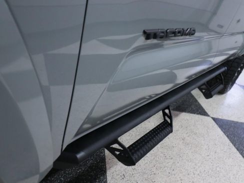 Used 2022 Toyota Tacoma TRD Sport w/ Technology Package RWD image 36