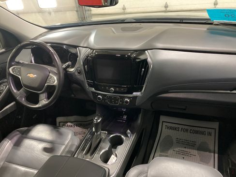 Used 2018 Chevrolet Traverse Premier AWD/4WD image 11