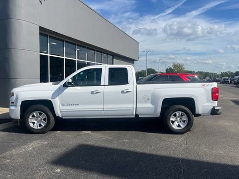 Used 2017 Chevrolet Silverado 1500 LT w/ All Star Edition AWD/4WD image 8