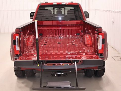 New 2026 Ford F450 Platinum w/ FX4 Off-Road Package AWD/4WD image 38