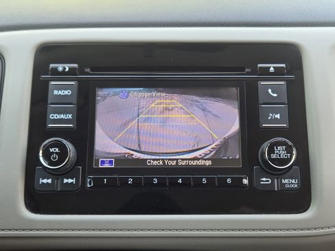 Used 2016 Honda HR-V LX image 18