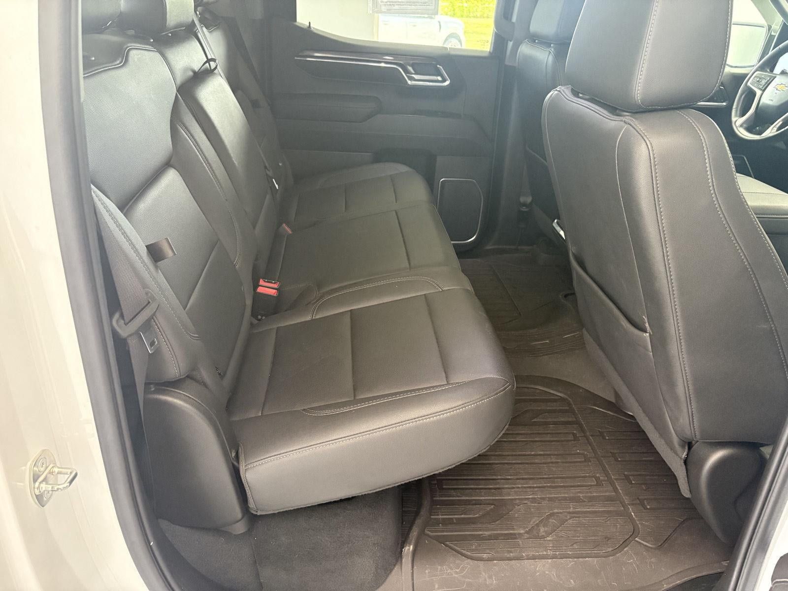 Used 2023 Chevrolet Silverado 1500 LTZ AWD/4WD image 12