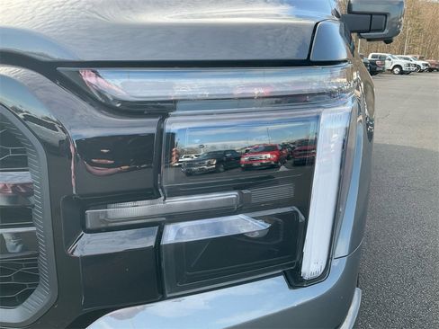 New 2025 Ford F150 Lariat w/ Equipment Group 501A Mid image 9