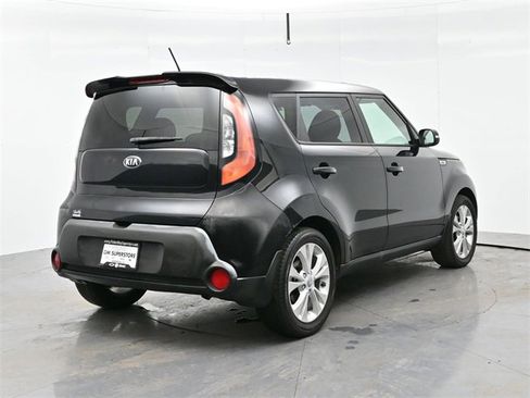 Used 2014 Kia Soul + image 7