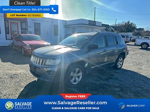 Used 2013 Jeep Compass Sport image 3