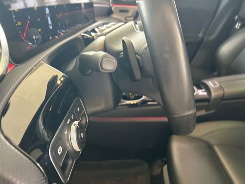 Used 2020 Mercedes-Benz CLA 250 CLA 250 image 40