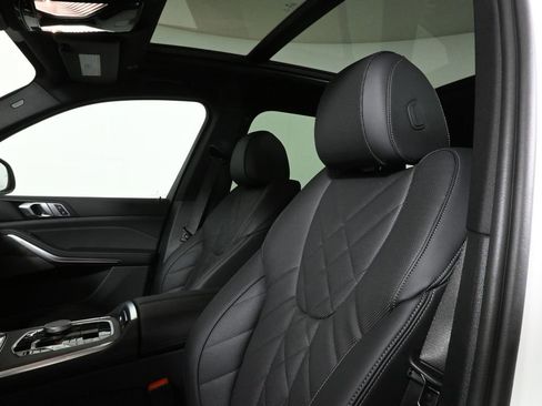 Used 2026 BMW X5 xDrive40i w/ Premium Package image 16