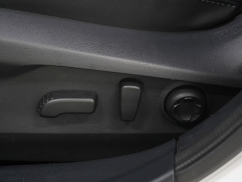 Used 2025 Subaru Outback Touring image 25