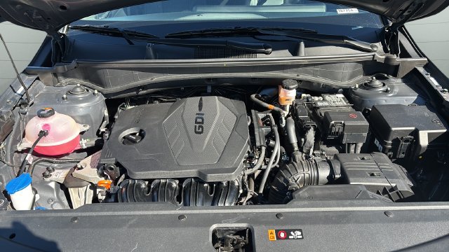 Used 2024 Kia Sportage EX FWD image 17