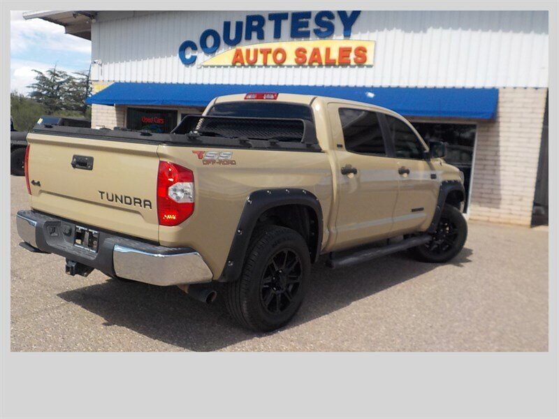 Used 2019 Toyota Tundra SR5 w/ SR5 Upgrade Package AWD/4WD image 9
