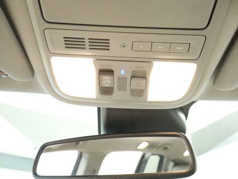 Used 2015 Honda Odyssey EX-L image 38