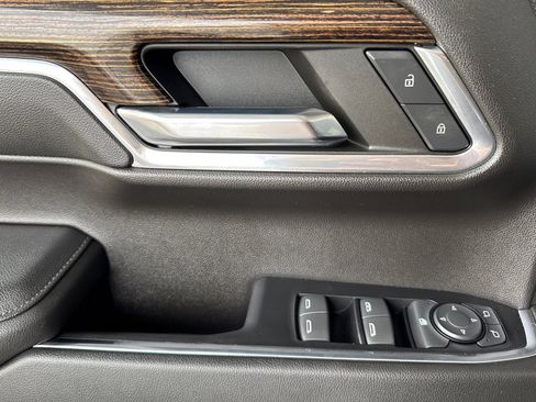 Used 2022 GMC Sierra 1500 Elevation image 10