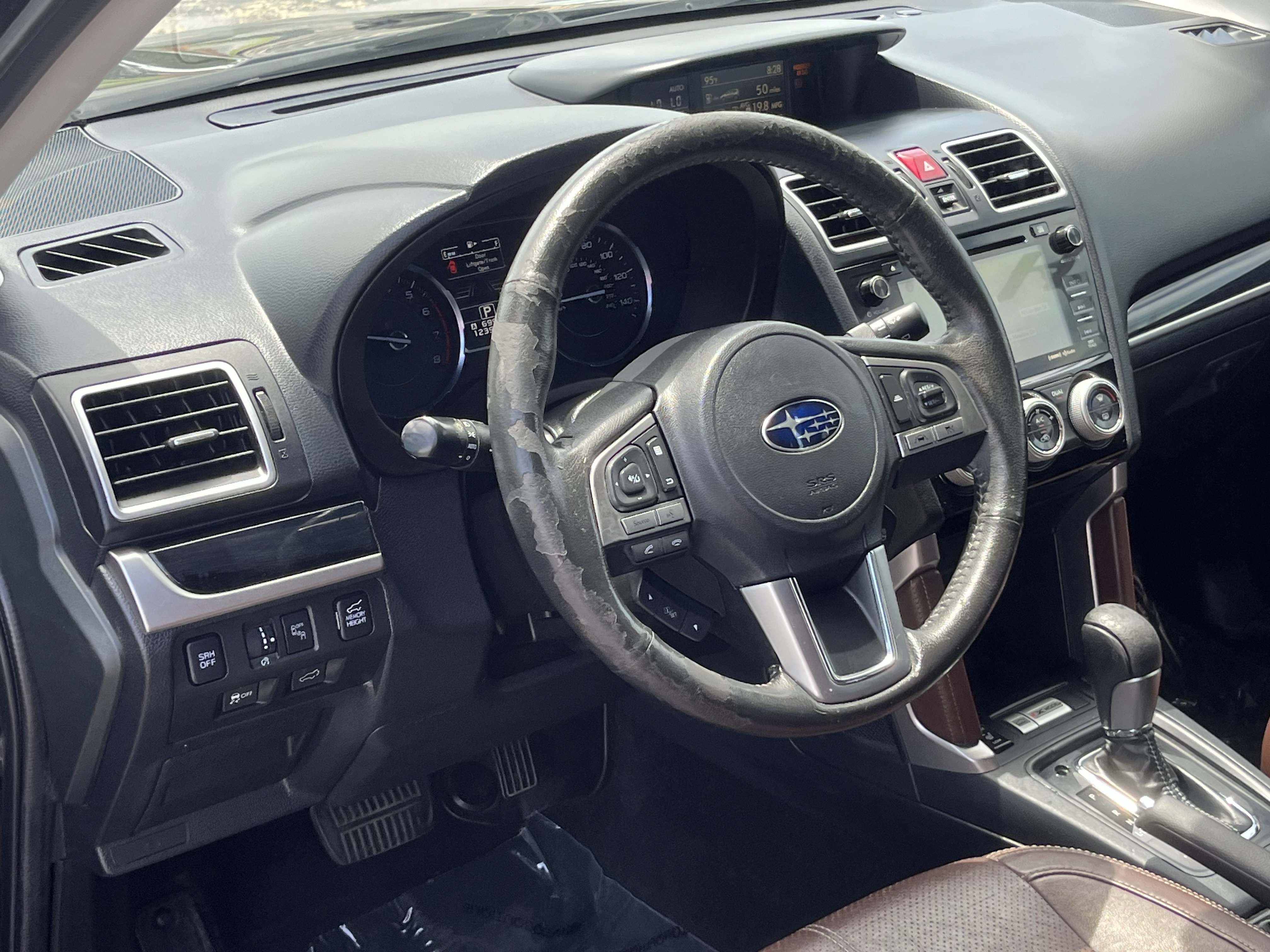 Used 2017 Subaru Forester 2.5i Touring AWD/4WD image 19