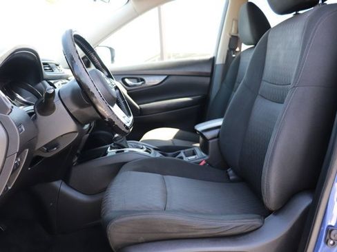 Used 2020 Nissan Rogue SV FWD image 13