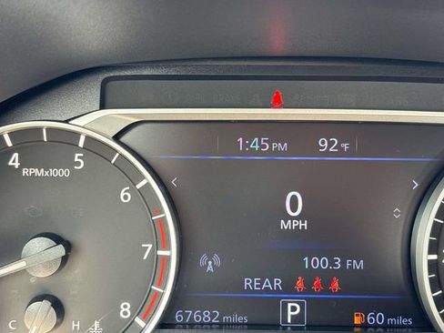 Used 2024 Nissan Altima 2.5 SV FWD image 27