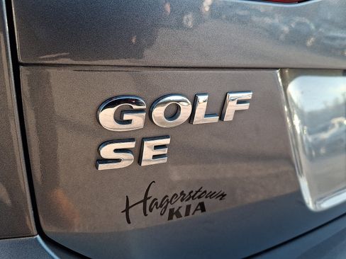 Used 2016 Volkswagen Golf SE image 29