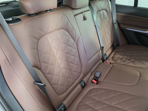 Used 2025 BMW X5 xDrive40i w/ Executive Package image 27
