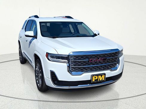 Used 2023 GMC Acadia Denali image 2
