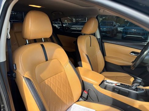 Used 2024 Nissan Sentra SV w/ SV Premium Package image 37