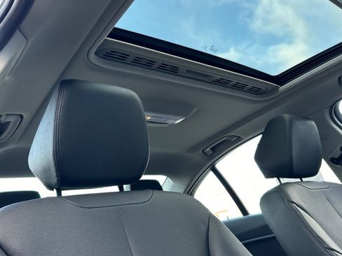 Used 2014 BMW 320i Sedan image 18