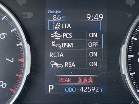 Used 2020 Toyota RAV4 XLE FWD image 15
