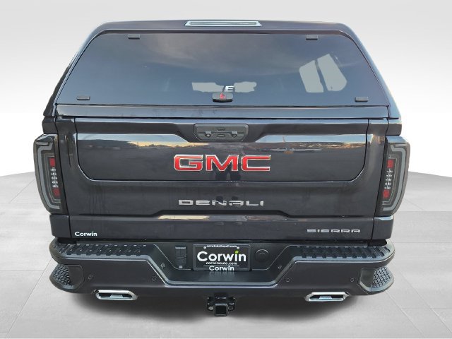Used 2023 GMC Sierra 1500 Denali w/ Denali Reserve Package AWD/4WD image 12