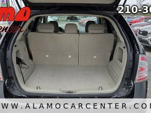 Used 2010 Ford Edge SE FWD image 24