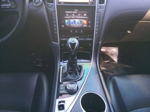 Used 2022 INFINITI Q50 Sensory image 3