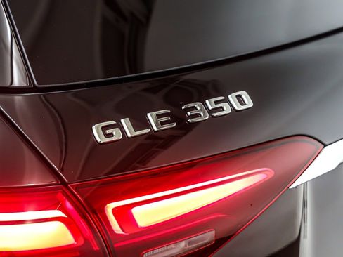 Certified 2025 Mercedes-Benz GLE 350 4MATIC image 10