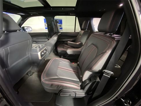 Used 2023 Ford Expedition Limited image 32